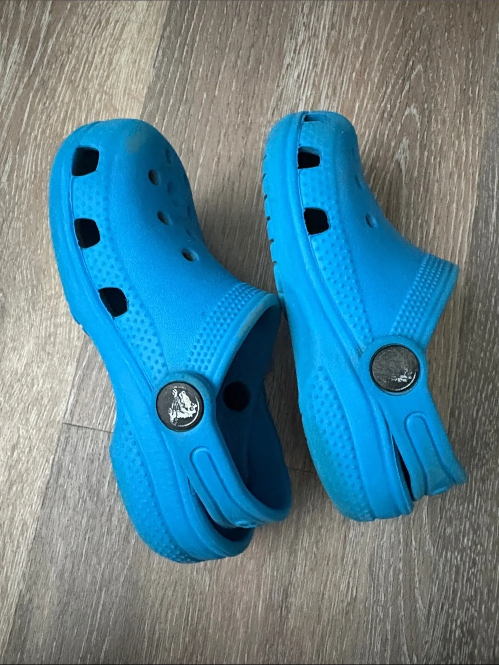 CROCS Kids Classic Clog in Bright Blue